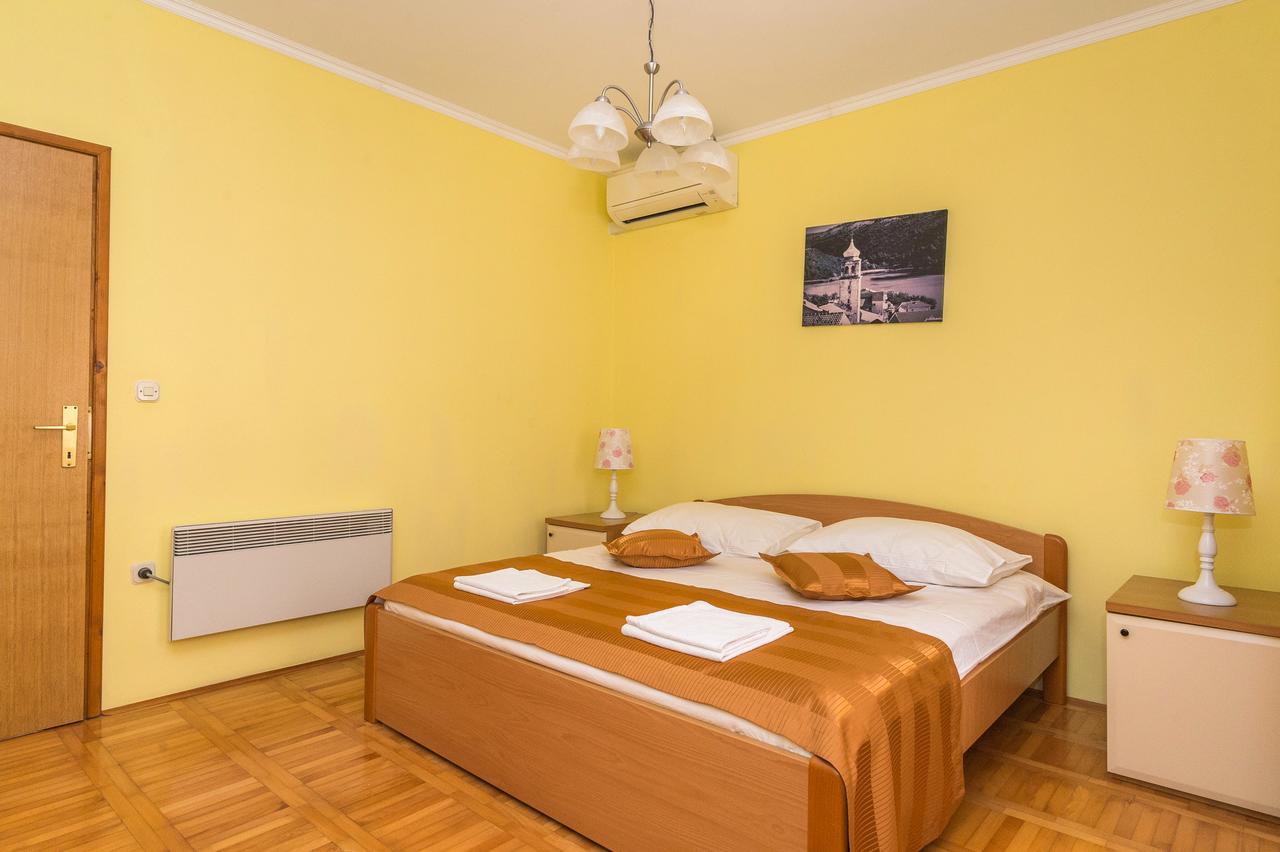 Apartments Niko Скрадин Экстерьер фото